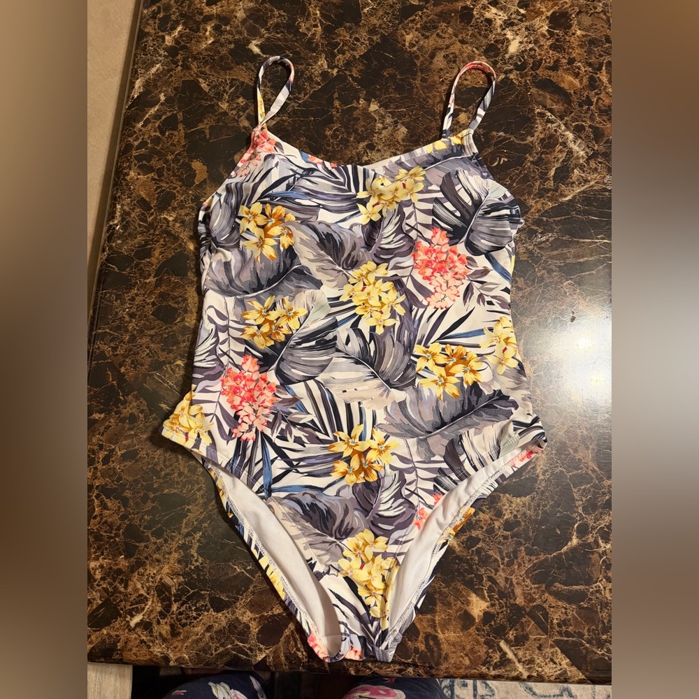 Hurley Yellow & Gray Tropical Floral women’s One-Piece swimwear swimsuit
